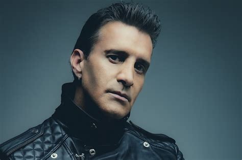 Hay vida más allá de Creed: el poder superior de Scott Stapp.